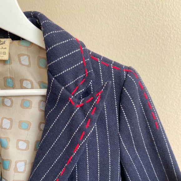 Vintage navy stripe blazer with thread details - Picture 2 of 5